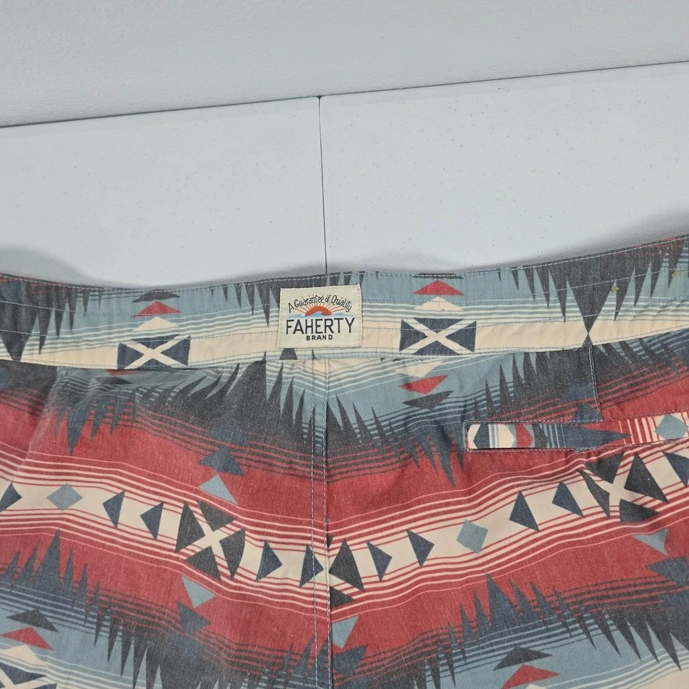 Faherty Brand‎ Mens Southwestern Print Board Shorts Red Blue Size 36 Aztec Surf